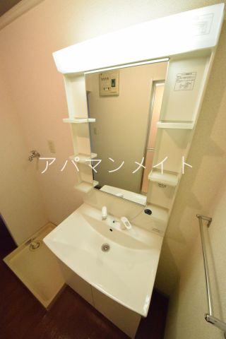 【洗面所】 | ロイヤルハイム高砂 | 使いやすい洗面所