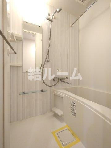 板橋区板橋４丁目の賃貸マンションの浴室