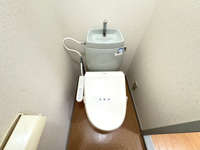 フレンズ光のトイレ|※別部屋のイメージ写真です。