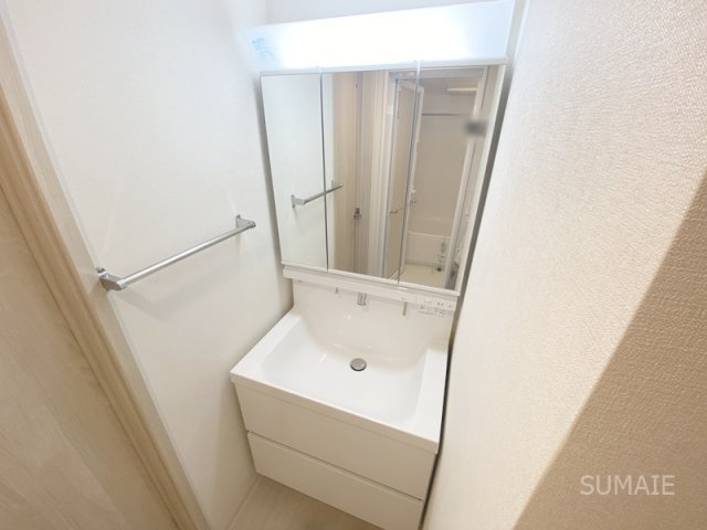 Spica House与野本町の洗面所|三面鏡タイプの独立洗面台！