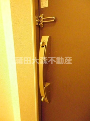 ルーブル蒲田南伍番館の玄関