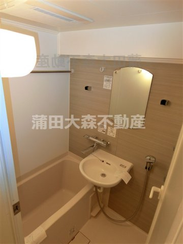 ルーブル蒲田南伍番館の浴室