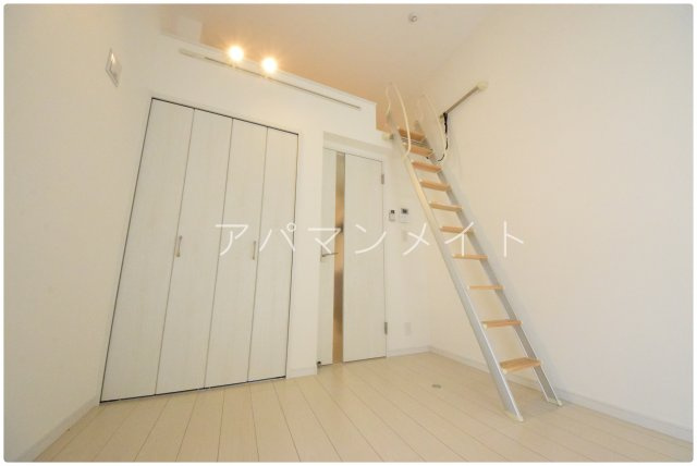 【内装】 | ラフィーネ | ロフト付きのお部屋です ！