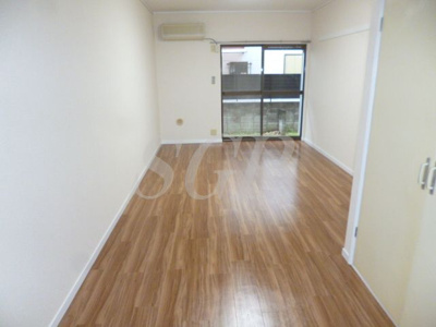 【洋室】 | メゾン三高 | ※別部屋写真です