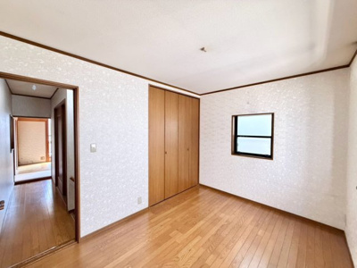【洋室】 | 新北島４丁目　中古戸建 | 【洋室】
テレワークのお仕事部屋、子供部屋等、ライフスタイルや家族構成に合わせて多目的にご使用いただけます♪