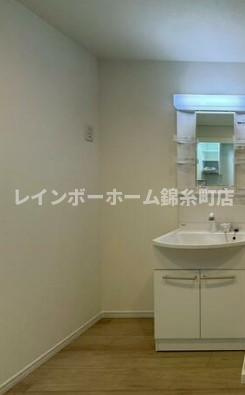 ラ・ターシュ小岩の独立洗面台