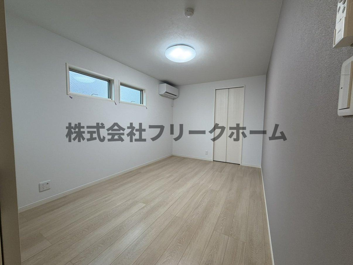 武蔵野市中町３丁目のアパートの寝室