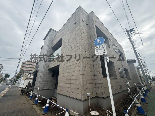 武蔵野市中町３丁目のアパートの外観