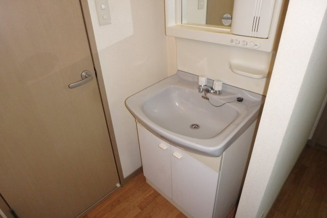 スクエア小杉Ｃの独立洗面台|他のお部屋の参考写真となります。