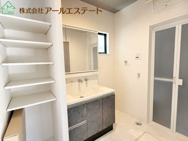 加古郡播磨町古宮7丁目　　山陽電鉄「播磨町駅」徒歩13分の独立洗面台