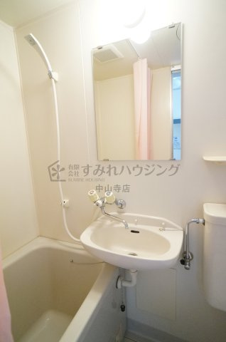 ヴィラ９ナイン【芸短生専用賃貸　※女性専用】の洗面所