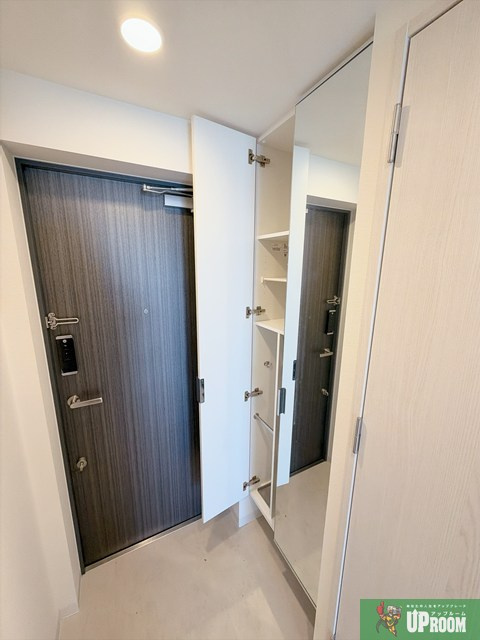 CREST TAPP大曽根Ⅱの玄関