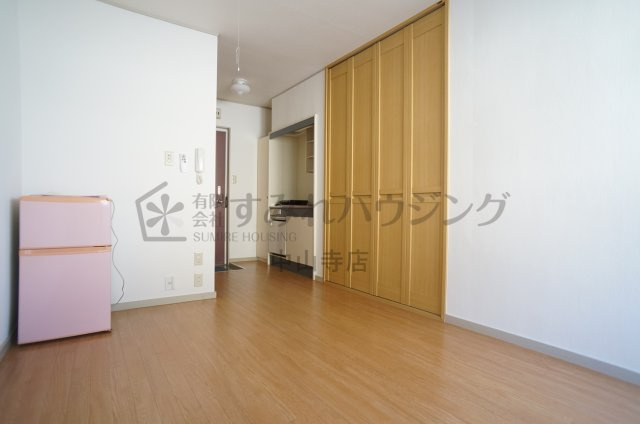 ヴィラ９ナイン【芸短生専用賃貸　※女性専用】の寝室