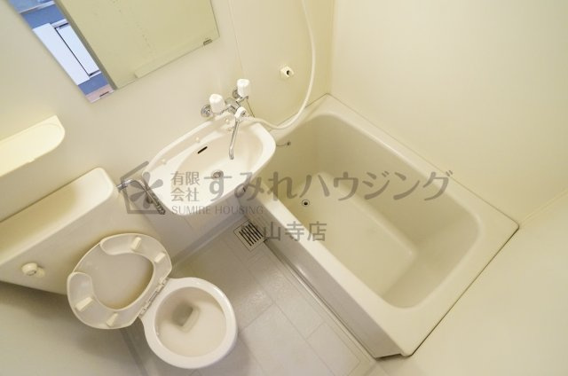 ヴィラ９ナイン【芸短生専用賃貸　※女性専用】の浴室