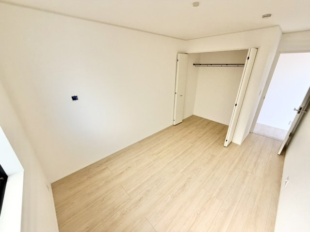 紀の川市名手西野　第1期　新築一戸建ての洋室