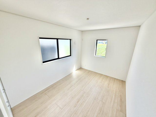 紀の川市名手西野　第1期　新築一戸建ての洋室