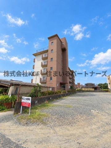 橋村ビルのエントランス|清潔なエントランスです