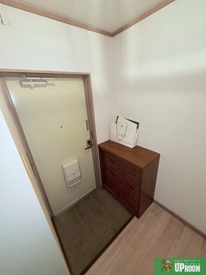 エクセレントライフ清水の玄関