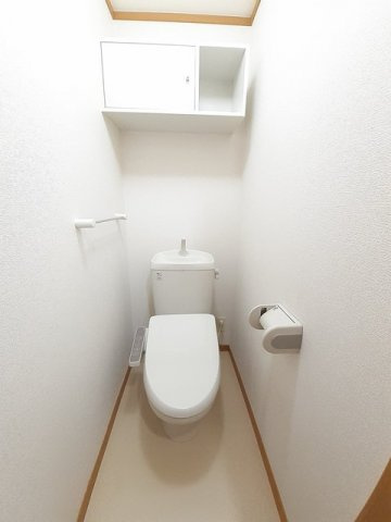 ヴィヴァーチェ　春日野　Ａのトイレ|落ち着いた色調のトイレです