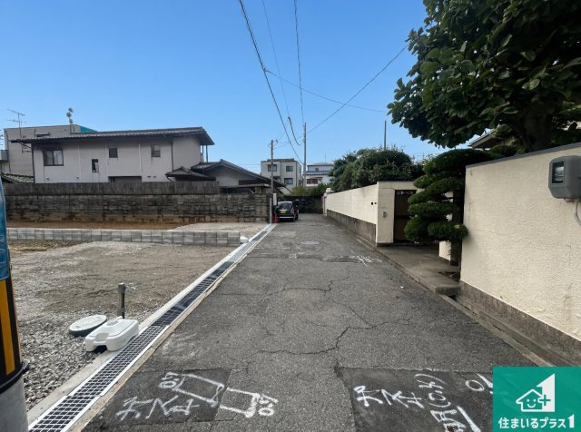 ◆高石市高師浜　第4期　新築一戸建ての前面道路含む現地写真|周辺は落ち着いた街並みの住宅地！子育てがしやすい住環境です！まだ未完成ですが、現地でしかわからない事もございます。是非一度ご覧ください。