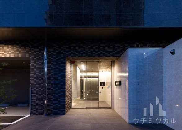 足立区東和５丁目の賃貸マンションのエントランス