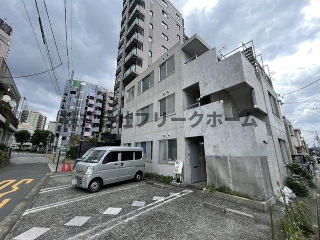 三鷹市上連雀２丁目の賃貸マンションの外観