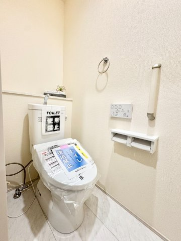 川越市藤原町の新築一戸建のトイレ