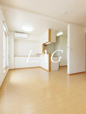 【居間・リビング】 | プラシードⅢ | 洋室のお部屋です。
