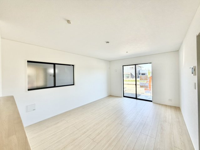 紀の川市名手西野　第1期　新築一戸建ての居間・リビング|当建物と同仕様の写真です。