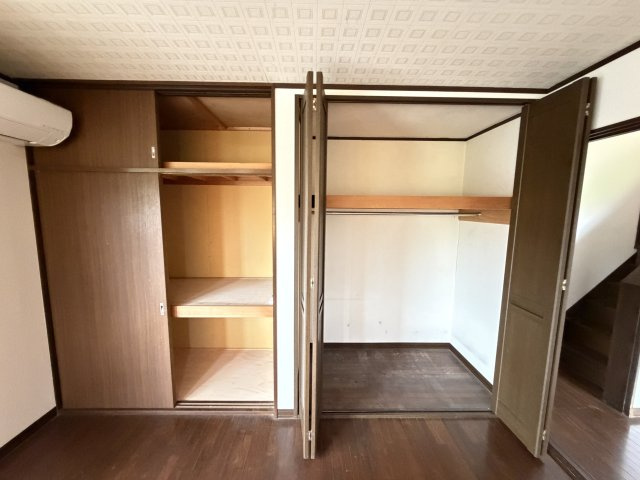 作草部町貸家の収納