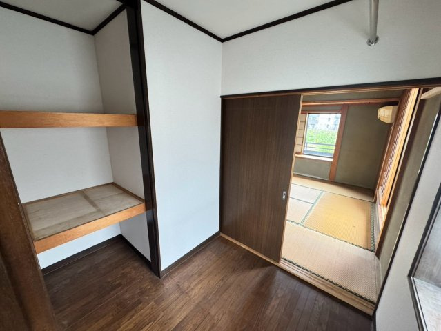 作草部町貸家の収納