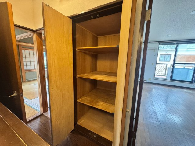作草部町貸家の収納
