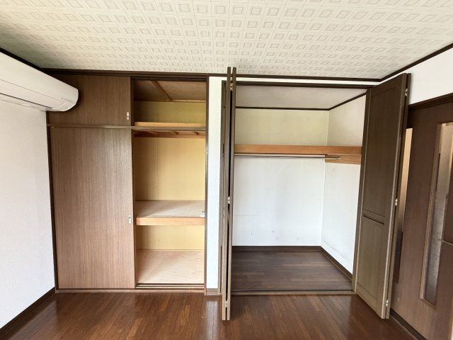 作草部町貸家の収納