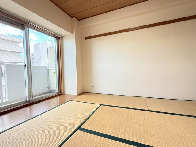 リエス新宿町の和室