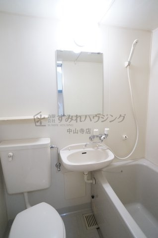 ヴィラ９ナイン【芸短生専用賃貸　※女性専用】の洗面所