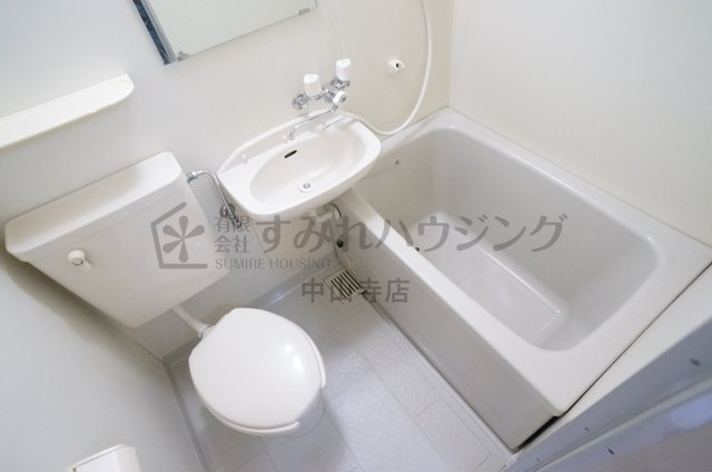 ヴィラ９ナイン【芸短生専用賃貸　※女性専用】の浴室