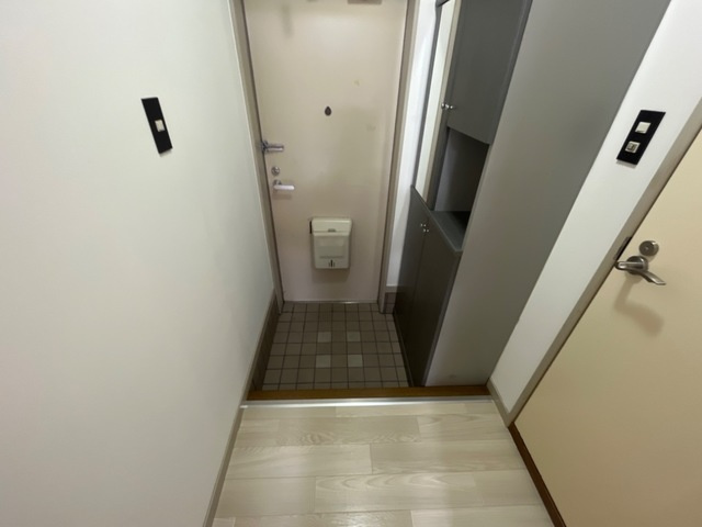 ネクステージの玄関
