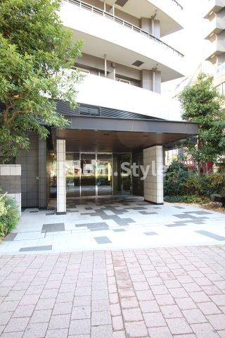 ルミナリータワー池袋のエントランス