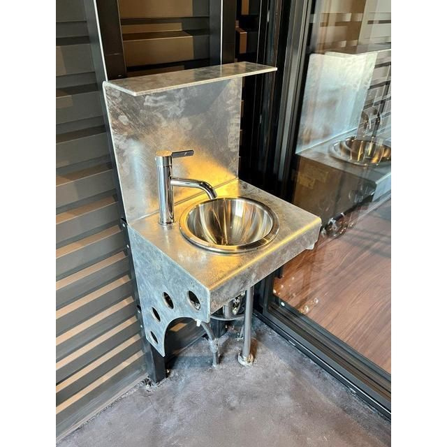 ＬＡＮＤ　ＢＡＳＥ　ＩＣＨＩＫＡＷＡ　Ｂ棟の洗面所
