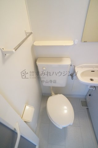 ヴィラ９ナイン【芸短生専用賃貸　※女性専用】のトイレ