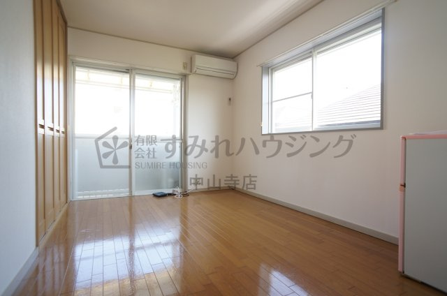 ヴィラ９ナイン【芸短生専用賃貸　※女性専用】の寝室