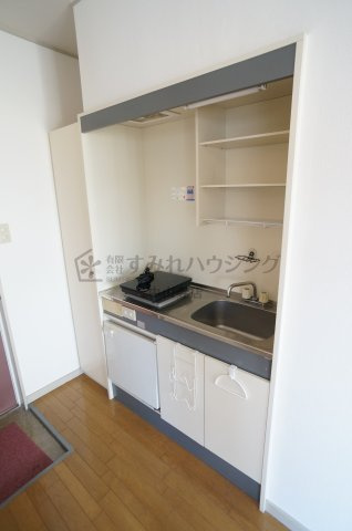 ヴィラ９ナイン【芸短生専用賃貸　※女性専用】のキッチン