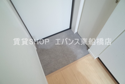 【玄関】 | ラポルト船橋東