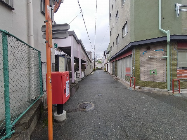 箕面市百楽荘１丁目の店舗事務所