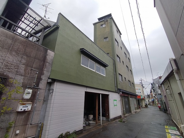 箕面市百楽荘１丁目の店舗事務所