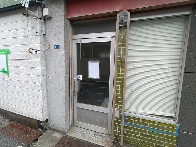 箕面市百楽荘１丁目の店舗事務所