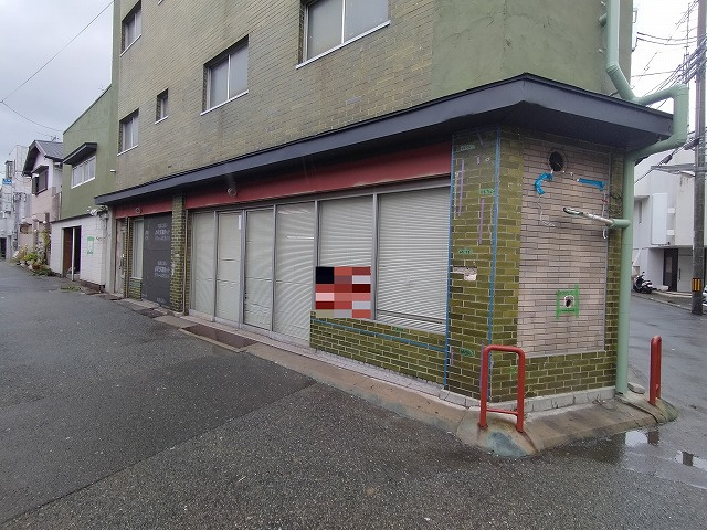 箕面市百楽荘１丁目の店舗事務所