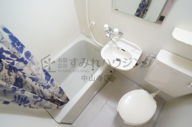 ヴィラ９ナイン【芸短生専用賃貸　※女性専用】の浴室