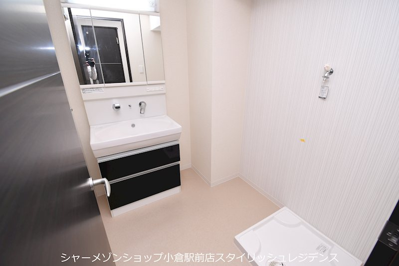 ネクステージ三萩野の洗面所
