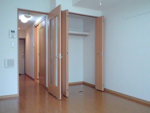 【内装】 | アヴニール | 別号室参考写真です